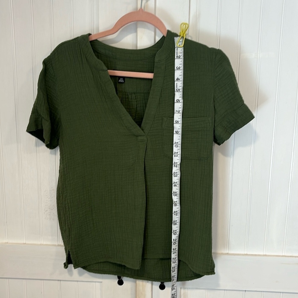 J.Crew Forrest green short sleeved top size XXS Stretchy & comfortable.